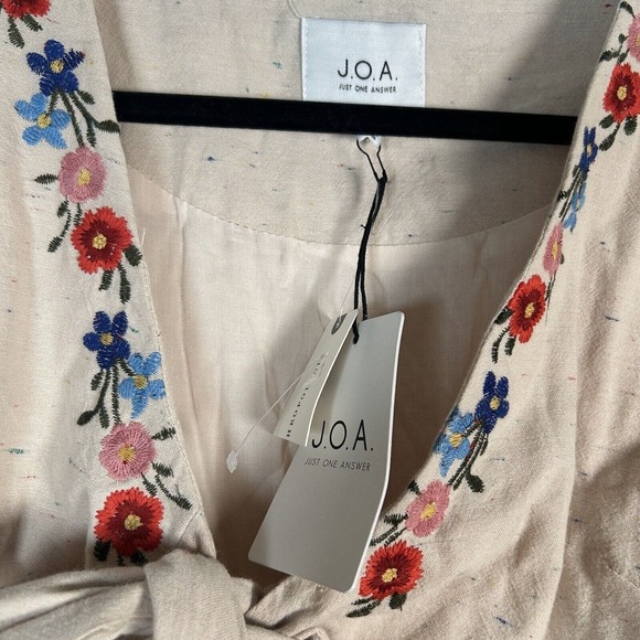 JOA Anthropologie NWT Tie-Front Embroidered Jumpsuit Sz Large - Picture 4 of 11